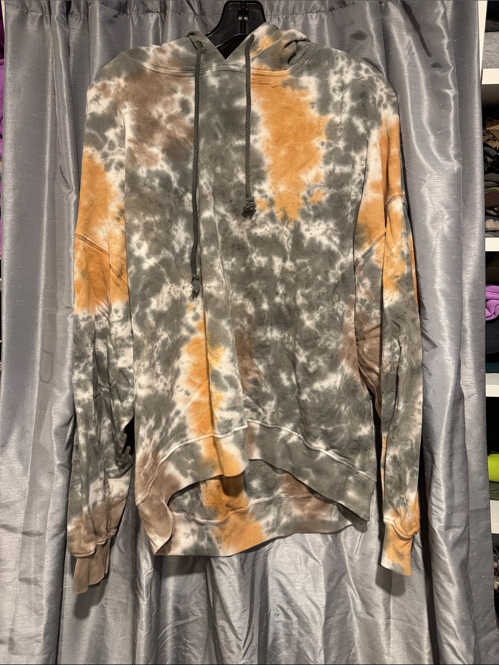 Daydreamer Tie-Dye  Hoodie size medium